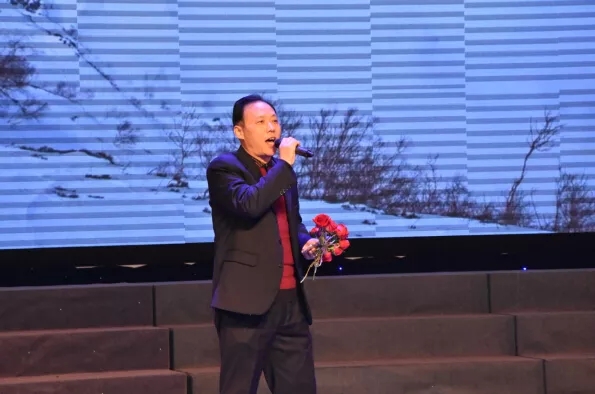 8868体育艾普喷涂机器人