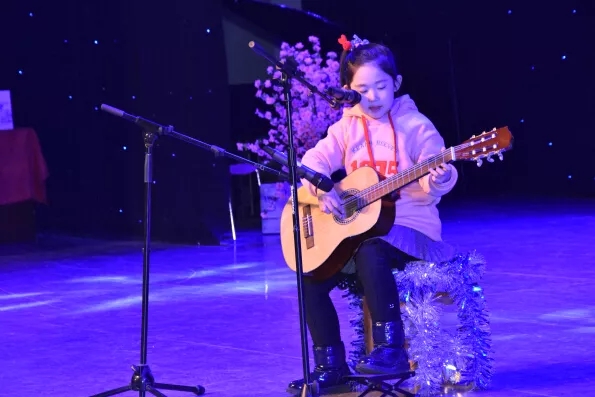 8868体育艾普喷涂机器人