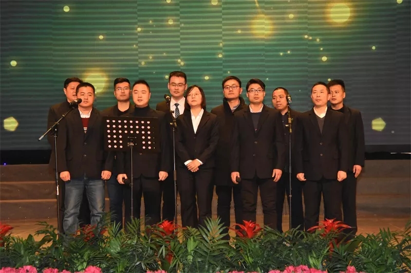 8868体育艾普喷涂机器人