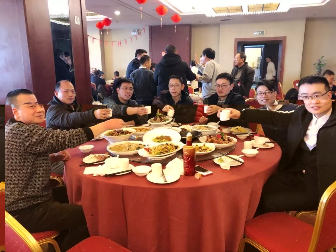 8868体育艾普喷涂机器人